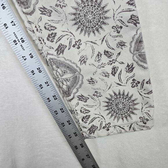 Free People Sundial Fun Print Jeans Womens size 26 0693 - Picture 9 of 11